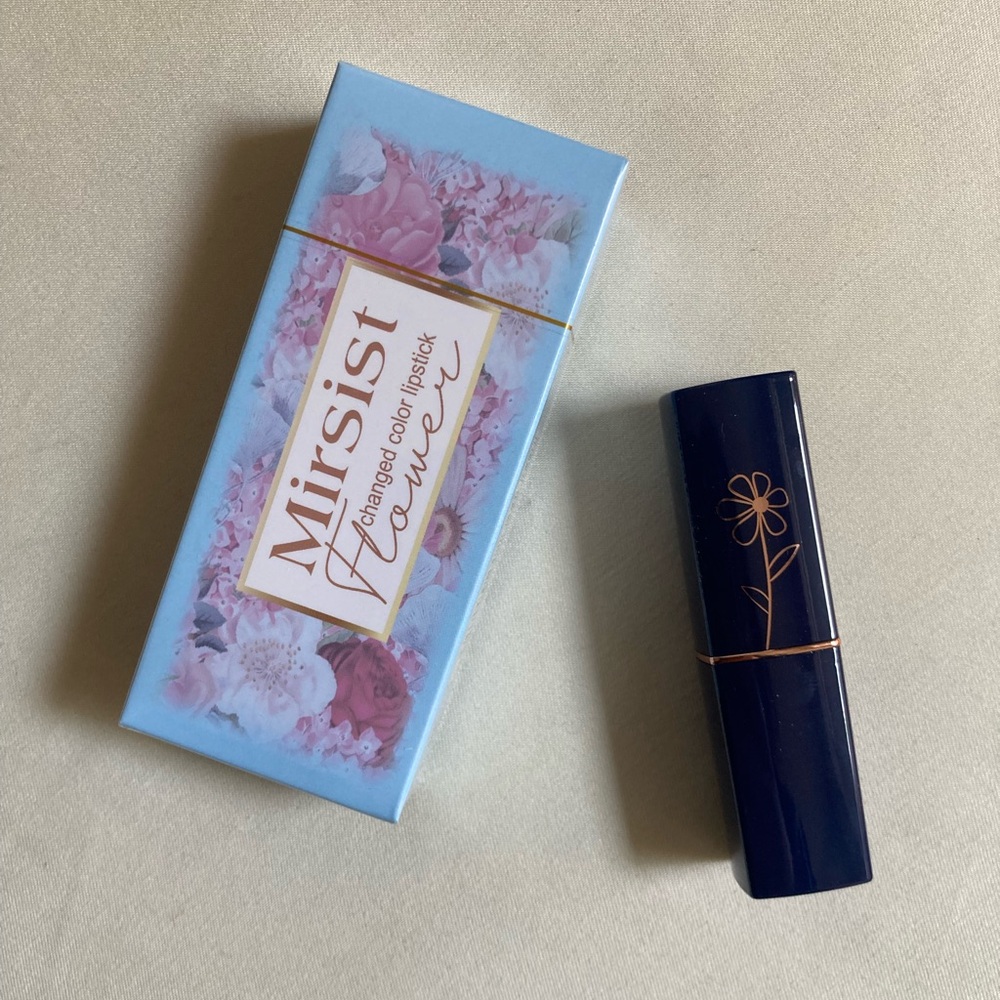 Magic Color Changing Flower Lip Balm - Picture 5 of 16